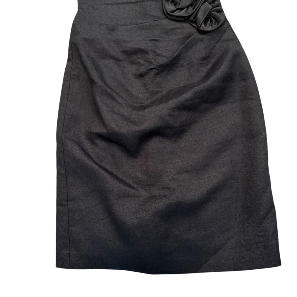 2 for $15 ๐ White House Black Market Sleeveless Black Cocktail Dress โ Size 4 - Picture 3 of 7